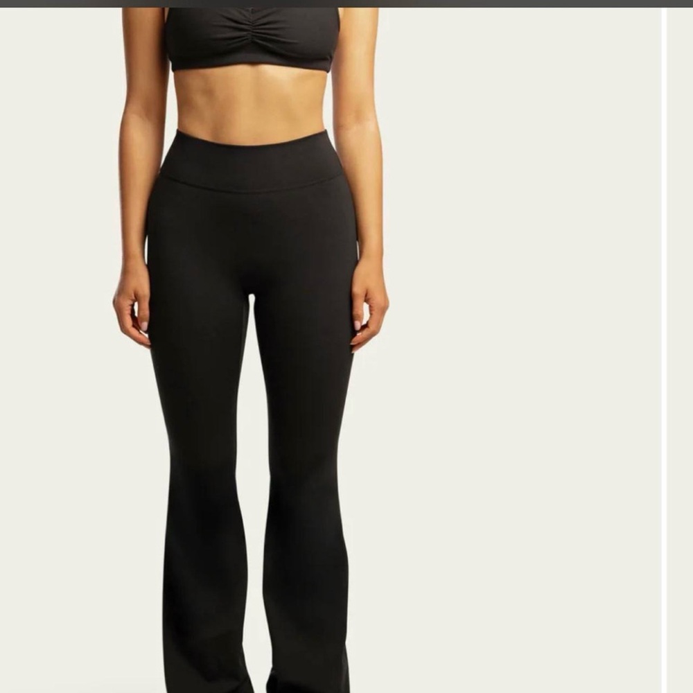 437 Leisure Pant NWT